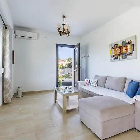 Pavlos Apartment