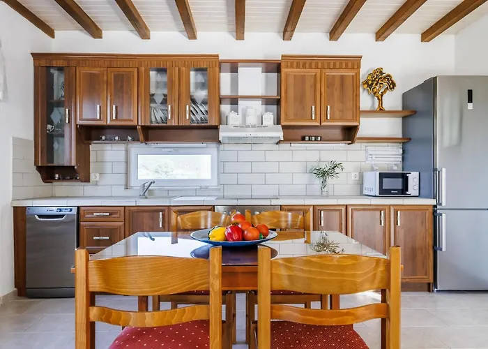 Pavlos * Szkópelosz