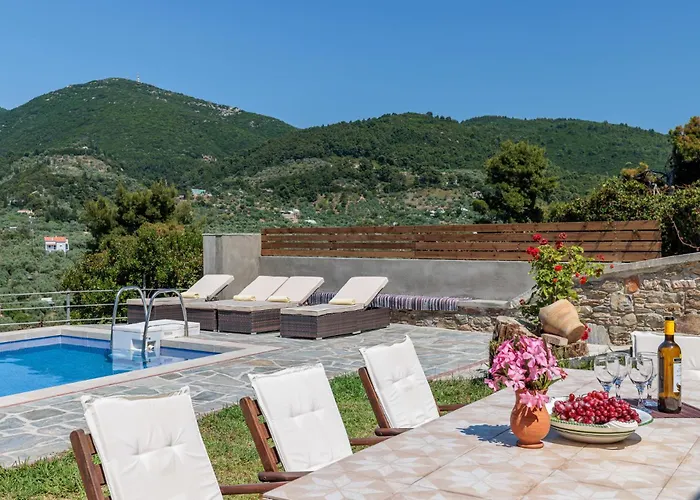 Pavlos * Città di Skopelos